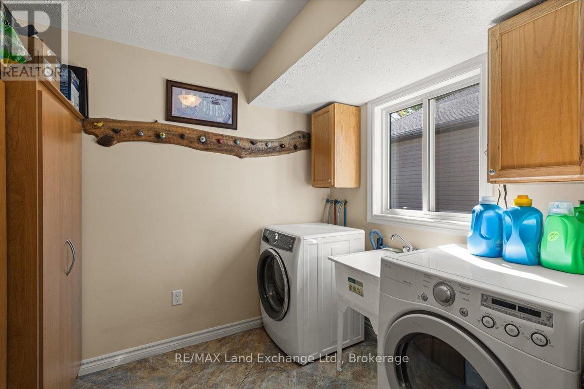903 Highland Street, Saugeen Shores, Ontario  N0H 2C2 - Photo 15 - X12441906