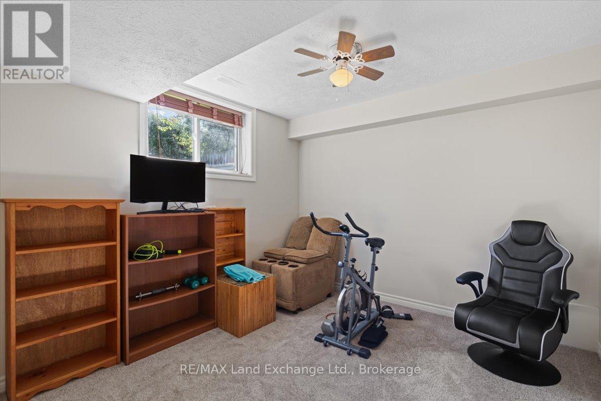 903 Highland Street, Saugeen Shores, Ontario  N0H 2C2 - Photo 32 - X12441906