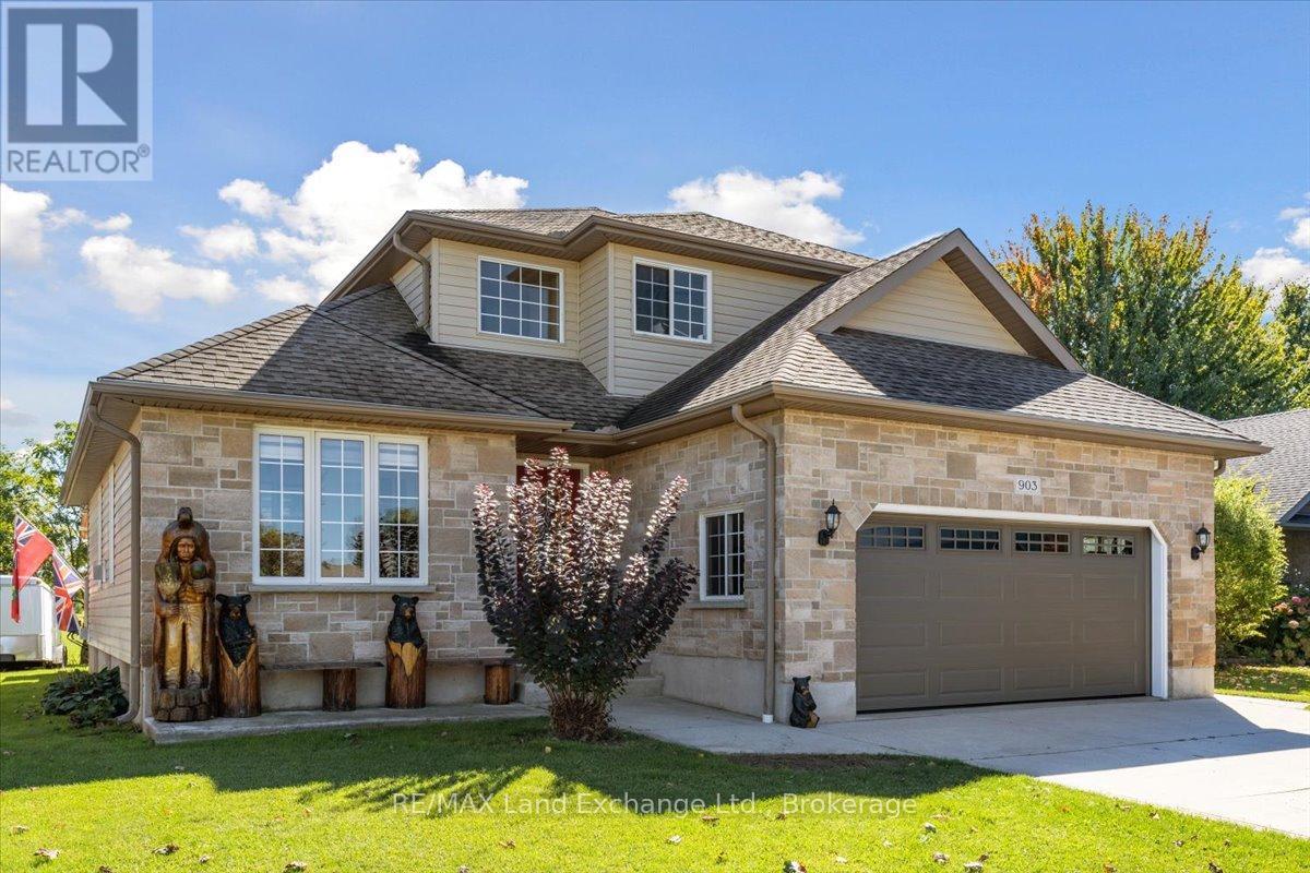 903 Highland Street, Saugeen Shores, Ontario  N0H 2C2 - Photo 38 - X12441906