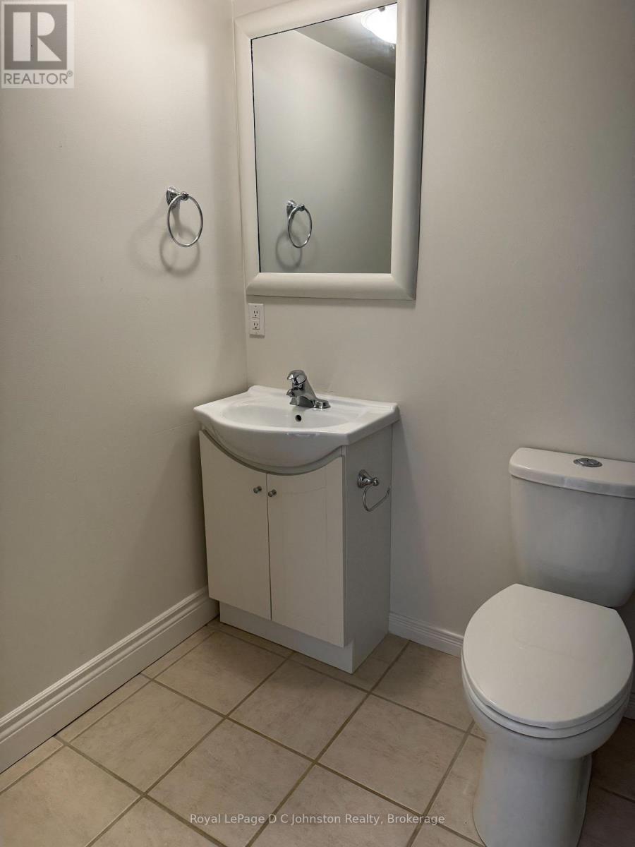 303 - 229 Adelaide Street, Saugeen Shores, Ontario  N0H 2L0 - Photo 10 - X12441918