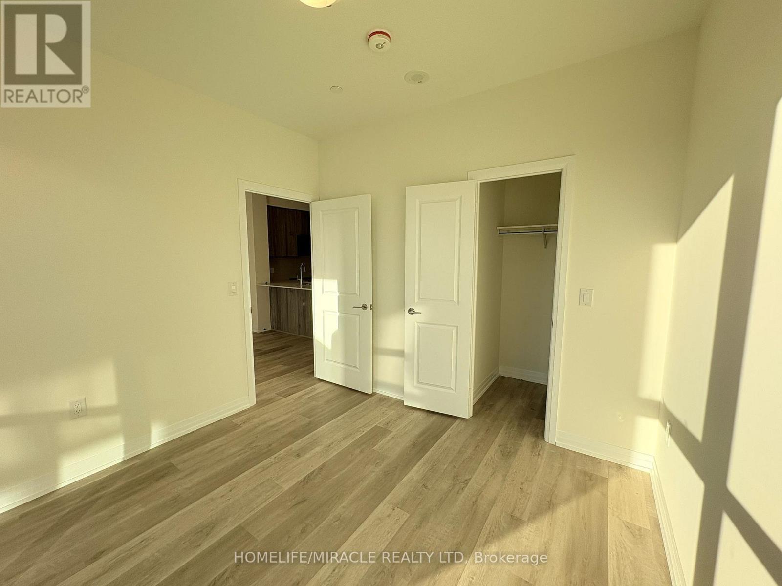 615 - 15 Watergarden Drive, Mississauga, Ontario  L5R 0H4 - Photo 13 - W12441886