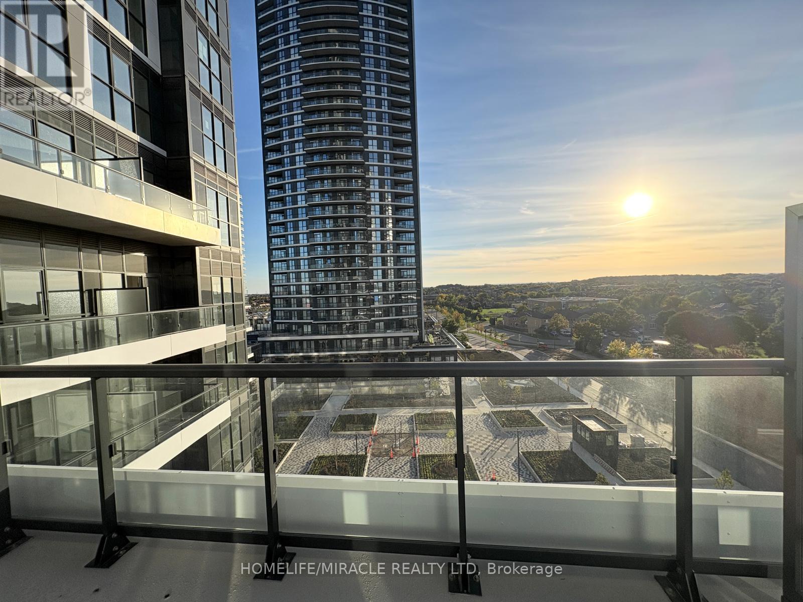 615 - 15 Watergarden Drive, Mississauga, Ontario  L5R 0H4 - Photo 16 - W12441886