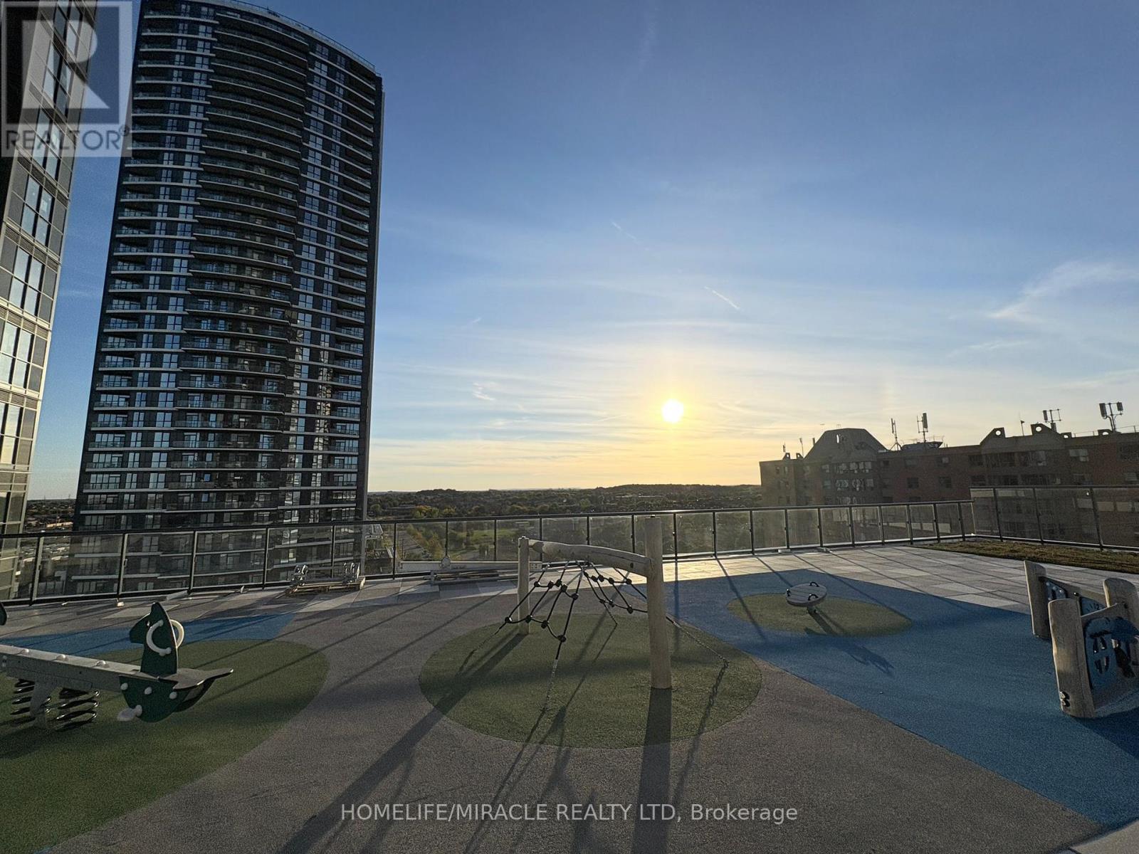 615 - 15 Watergarden Drive, Mississauga, Ontario  L5R 0H4 - Photo 22 - W12441886