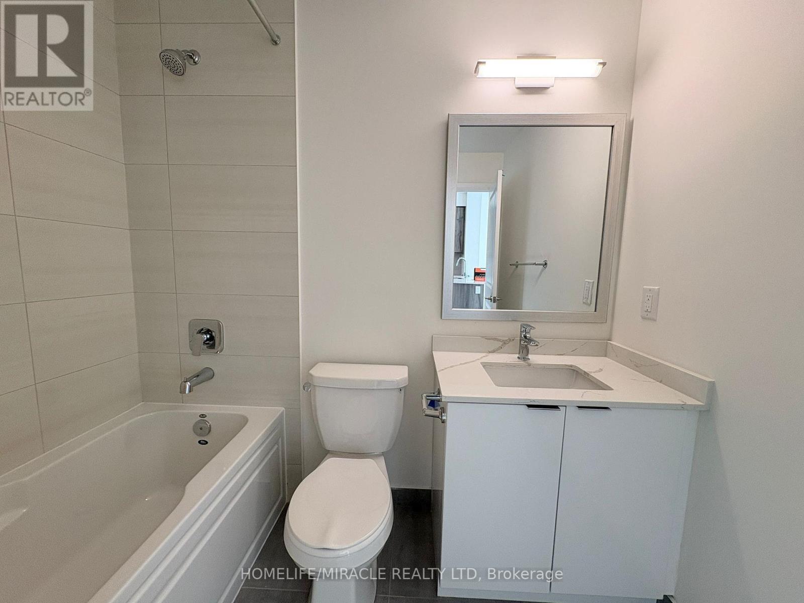615 - 15 Watergarden Drive, Mississauga, Ontario  L5R 0H4 - Photo 8 - W12441886