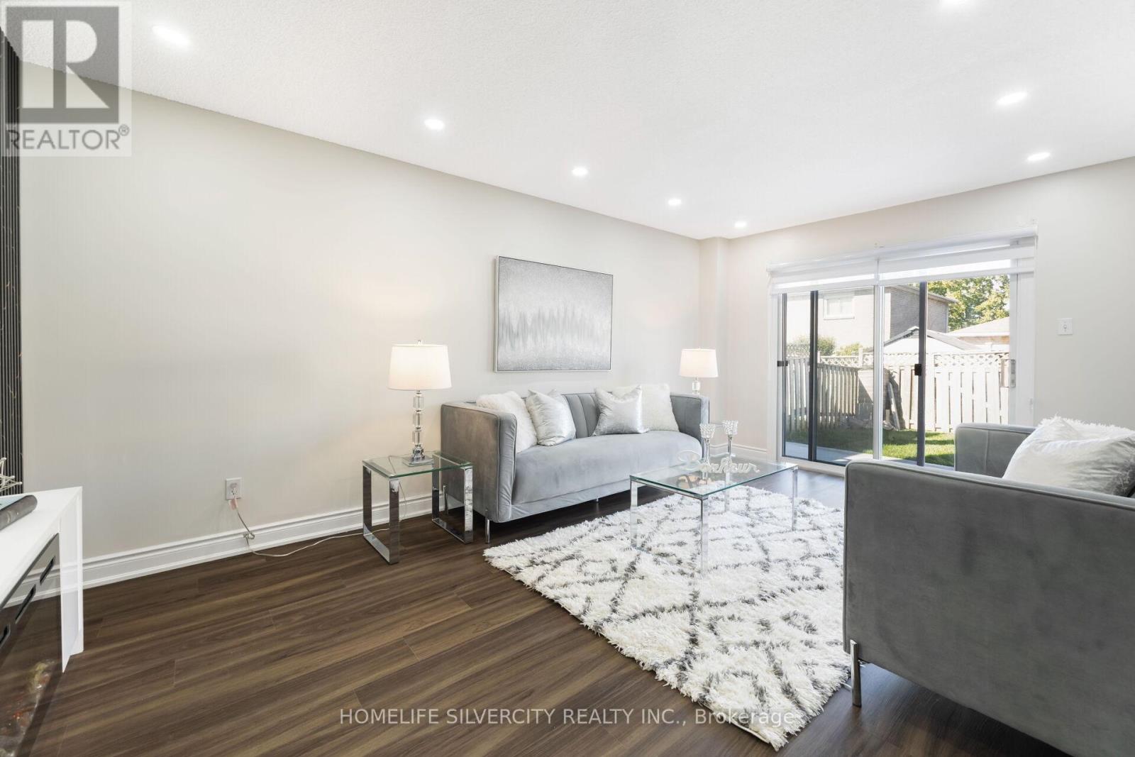 64 Clydesdale Circle, Brampton, Ontario  L6Y 3P9 - Photo 12 - W12441887