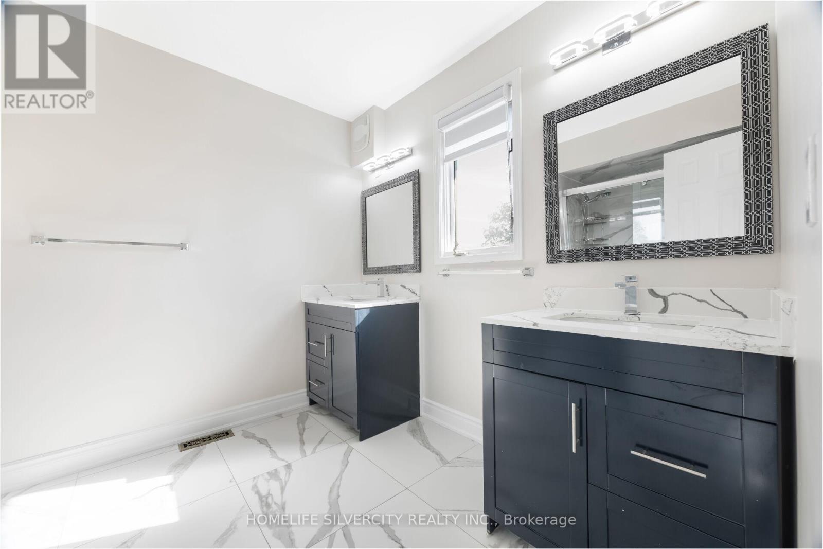 64 Clydesdale Circle, Brampton, Ontario  L6Y 3P9 - Photo 24 - W12441887