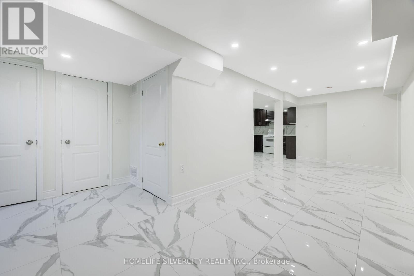 64 Clydesdale Circle, Brampton, Ontario  L6Y 3P9 - Photo 37 - W12441887