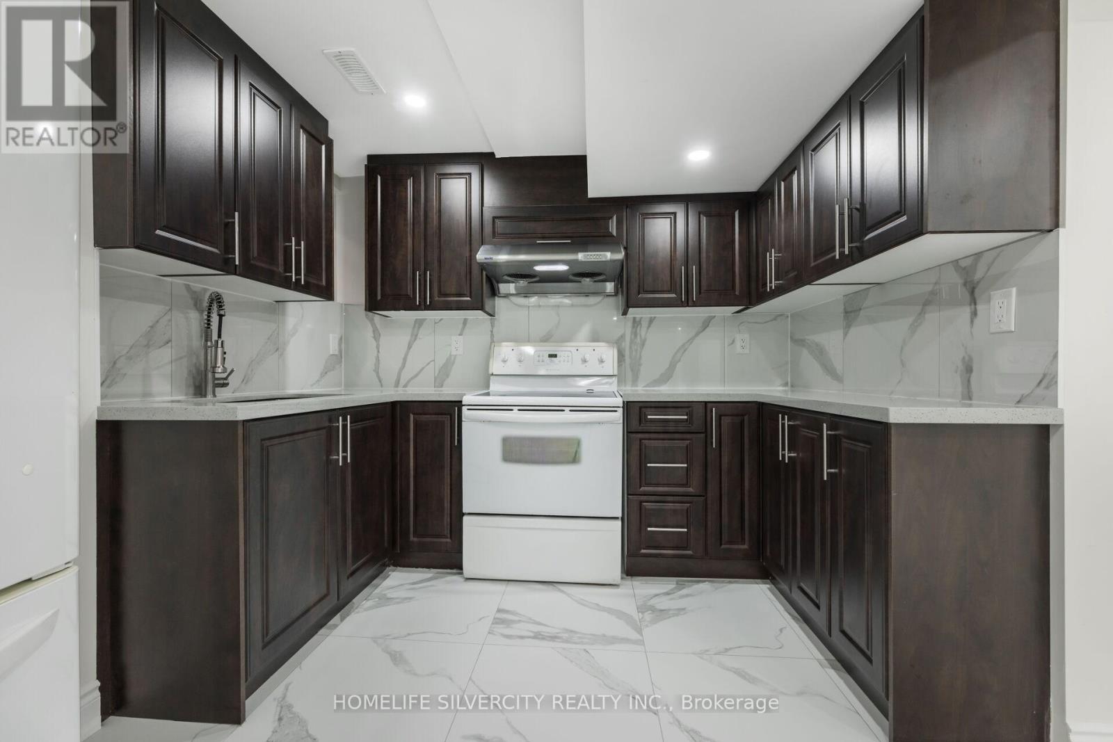 64 Clydesdale Circle, Brampton, Ontario  L6Y 3P9 - Photo 39 - W12441887
