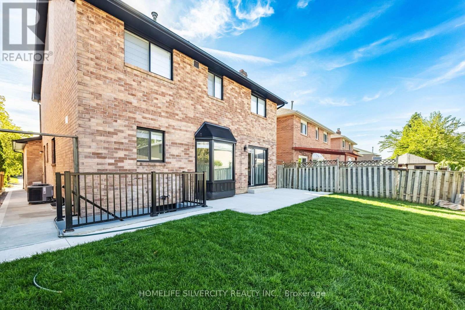64 Clydesdale Circle, Brampton, Ontario  L6Y 3P9 - Photo 49 - W12441887
