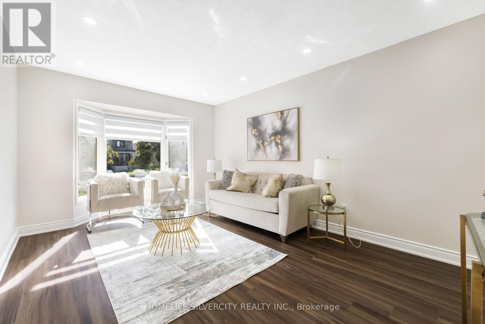 64 Clydesdale Circle, Brampton, Ontario  L6Y 3P9 - Photo 7 - W12441887