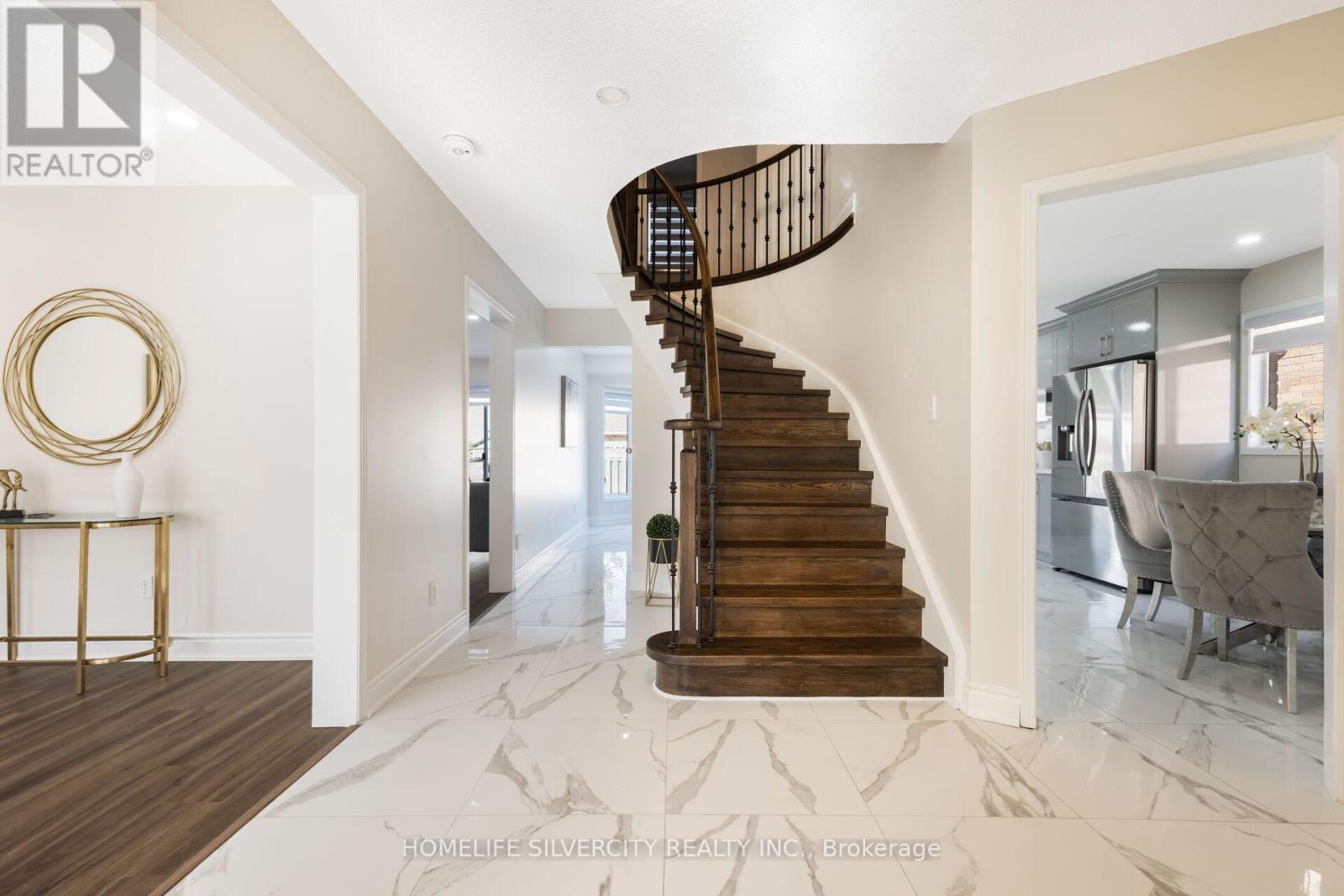 64 Clydesdale Circle, Brampton, Ontario  L6Y 3P9 - Photo 9 - W12441887