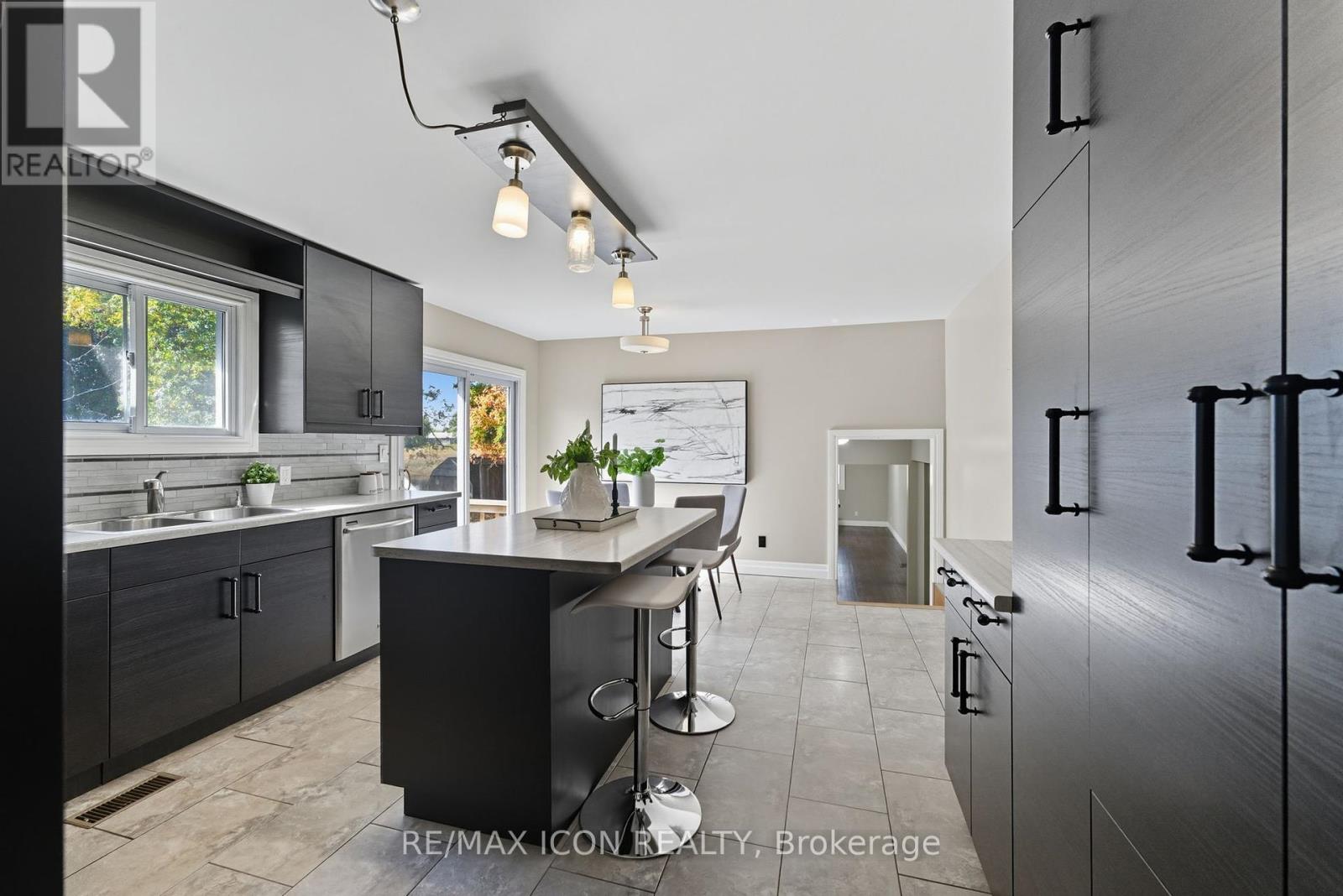792 6th Concession Rd W, Hamilton, Ontario  L8B 1M8 - Photo 16 - X12441884