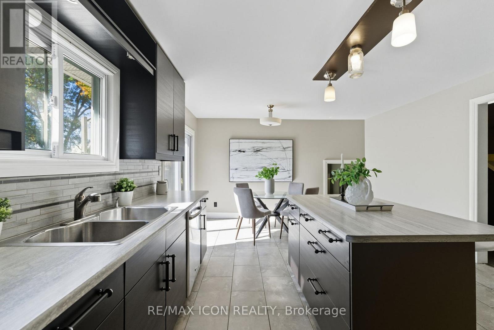 792 6th Concession Rd W, Hamilton, Ontario  L8B 1M8 - Photo 18 - X12441884