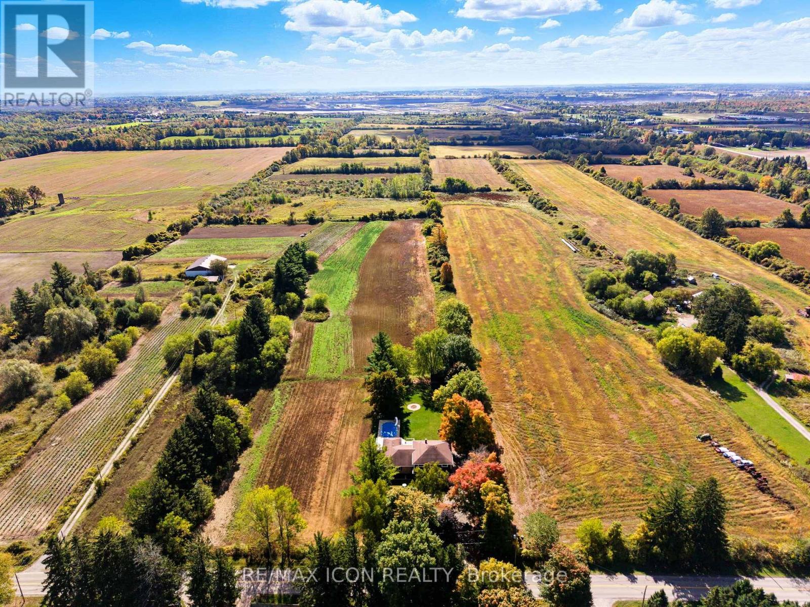 792 6th Concession Rd W, Hamilton, Ontario  L8B 1M8 - Photo 2 - X12441884