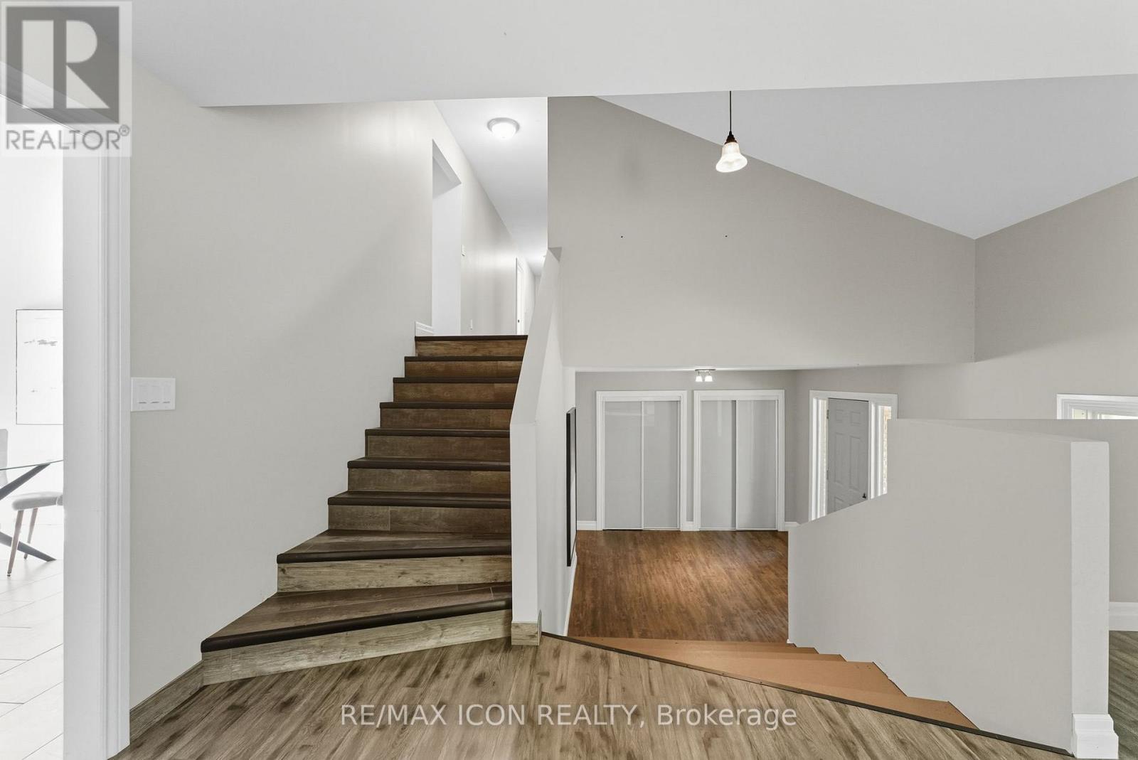 792 6th Concession Rd W, Hamilton, Ontario  L8B 1M8 - Photo 24 - X12441884