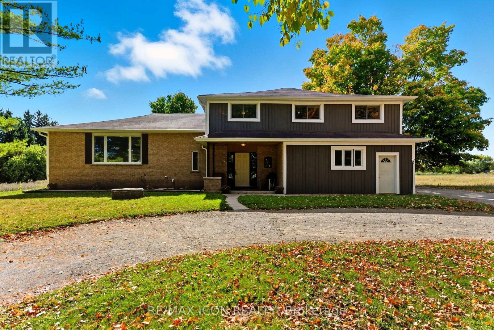 792 6th Concession Rd W, Hamilton, Ontario  L8B 1M8 - Photo 6 - X12441884