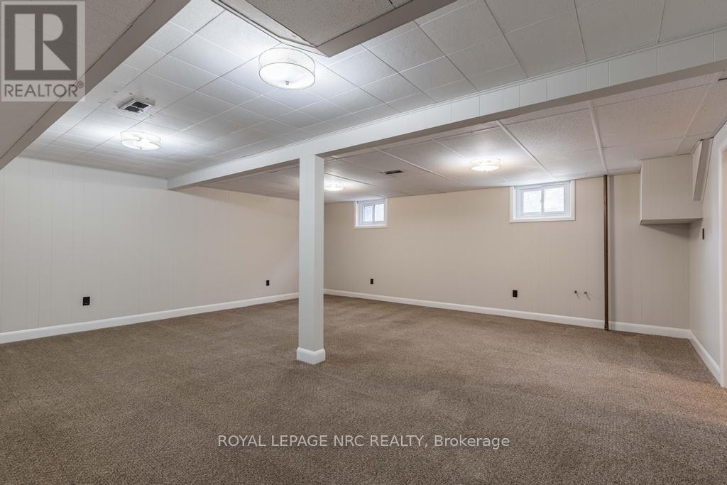3093 St. Andrew Avenue, Niagara Falls (Stamford), Ontario  L2J 2R7 - Photo 20 - X12441893