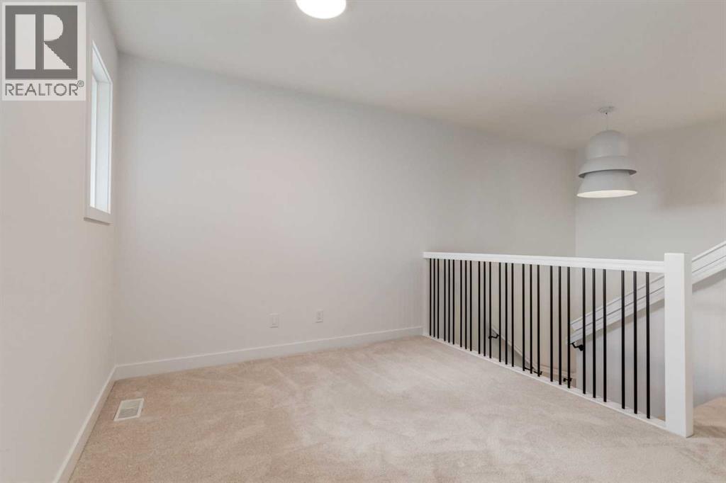 27 Belgian Court, Cochrane, Alberta  T4C 3H5 - Photo 13 - A2260251