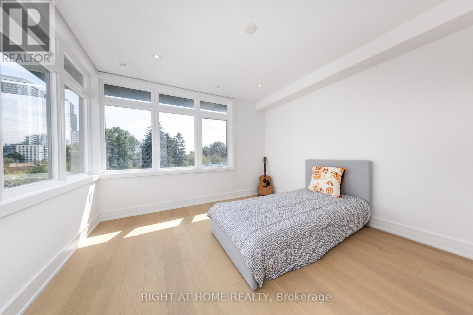 36b Churchill Avenue, Toronto, Ontario  M2N 0L5 - Photo 21 - C12441895