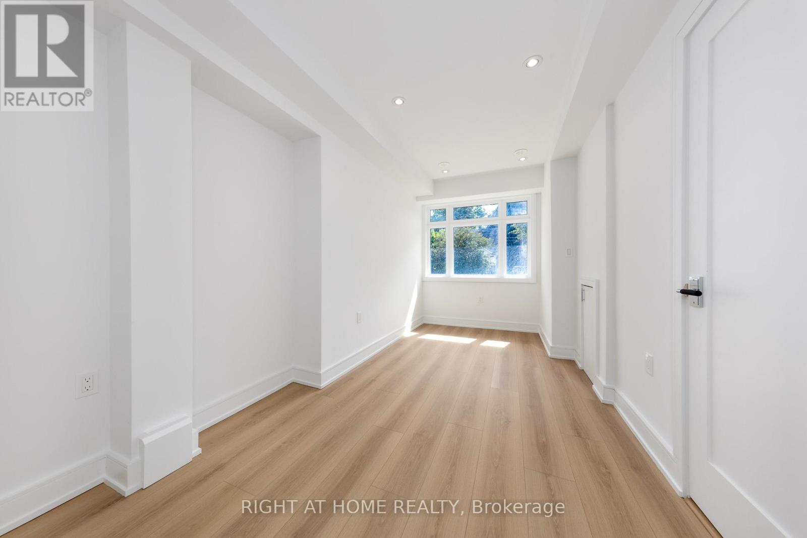 36b Churchill Avenue, Toronto, Ontario  M2N 0L5 - Photo 22 - C12441895