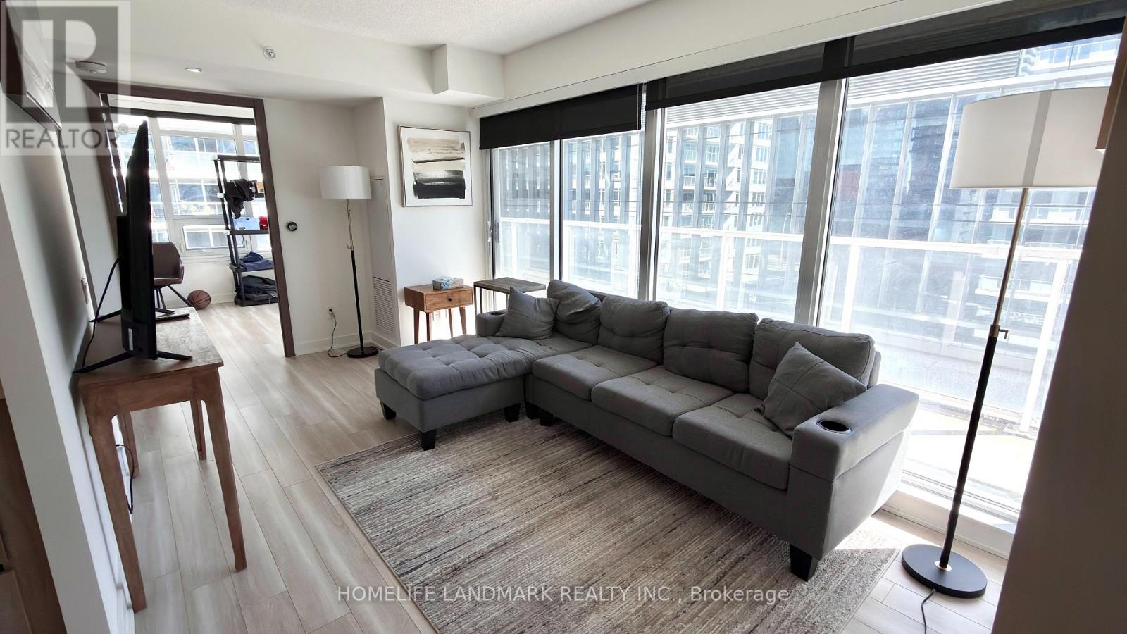911 - 19 Bathurst Street, Toronto, Ontario  M5V 0N1 - Photo 6 - C12441910