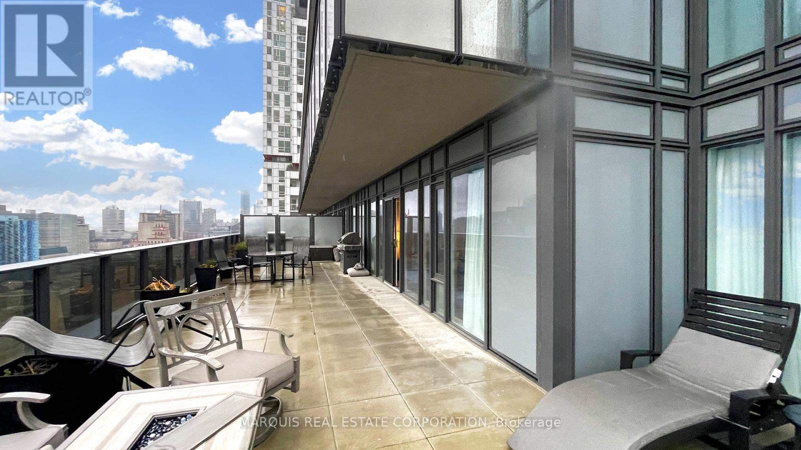 505br2 - 330 Richmond Street W, Toronto, Ontario  M5V 0M4 - Photo 11 - C12441919