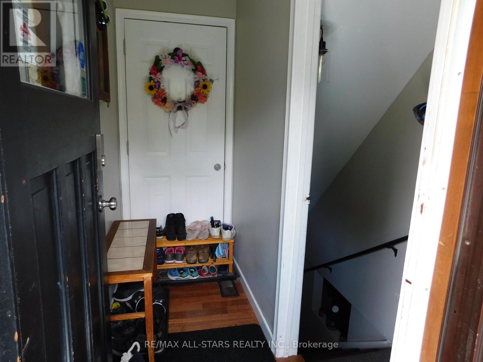 Lower - 232 Angeline Street N, Kawartha Lakes, Ontario  K9V 5E9 - Photo 8 - X12439304
