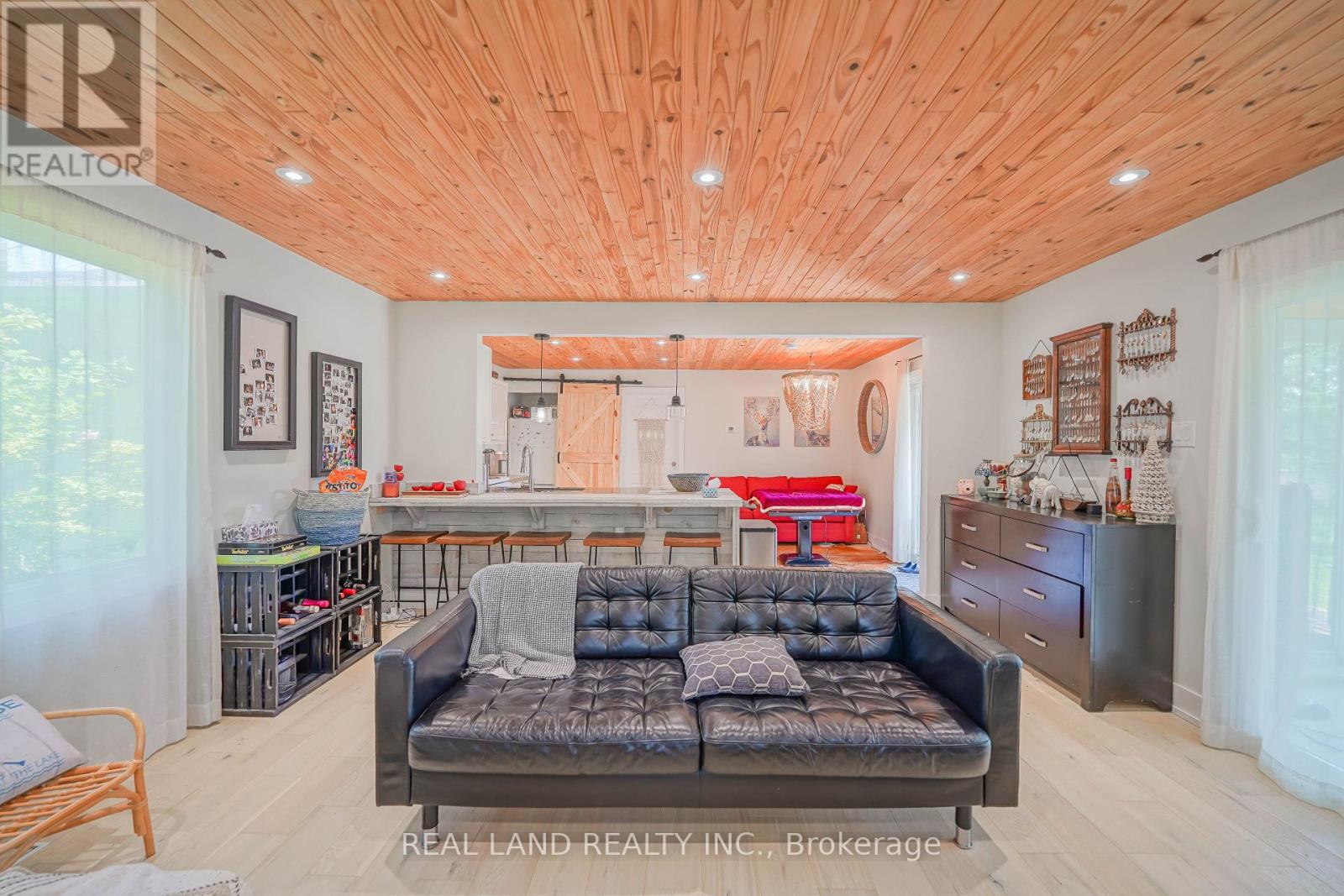 21 Marilyn Crescent, Kawartha Lakes, Ontario  K0L 1T0 - Photo 12 - X12441318