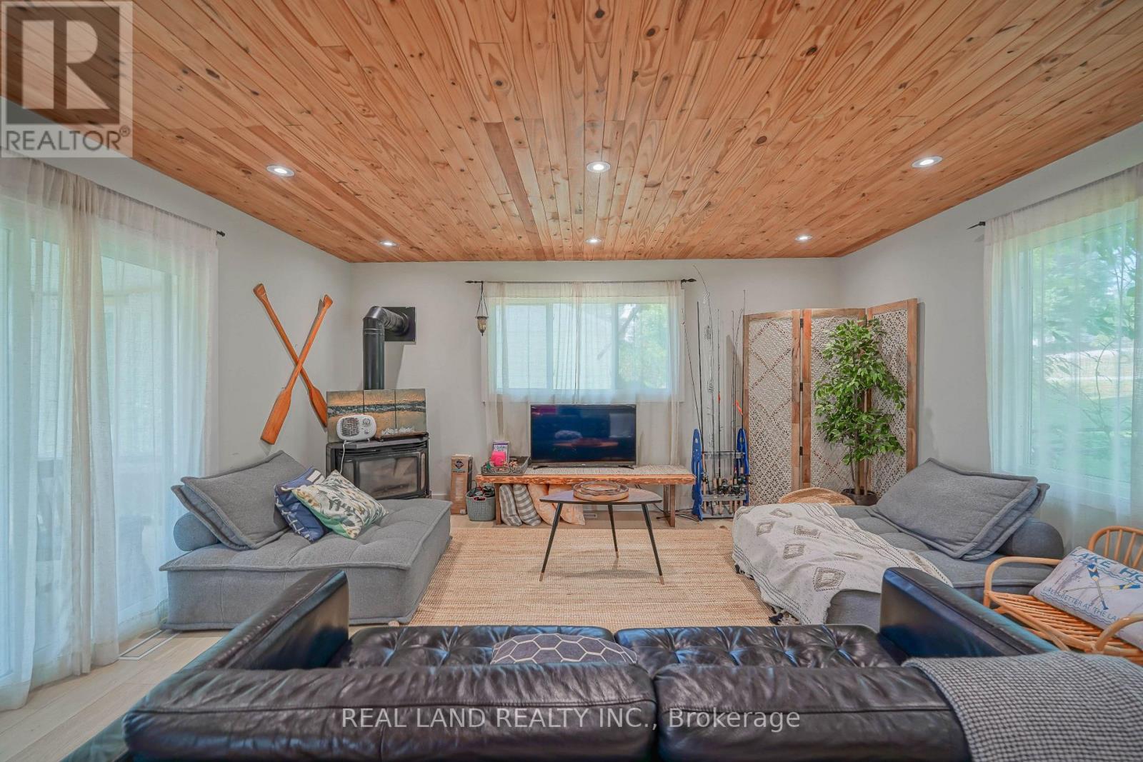 21 Marilyn Crescent, Kawartha Lakes, Ontario  K0L 1T0 - Photo 18 - X12441318