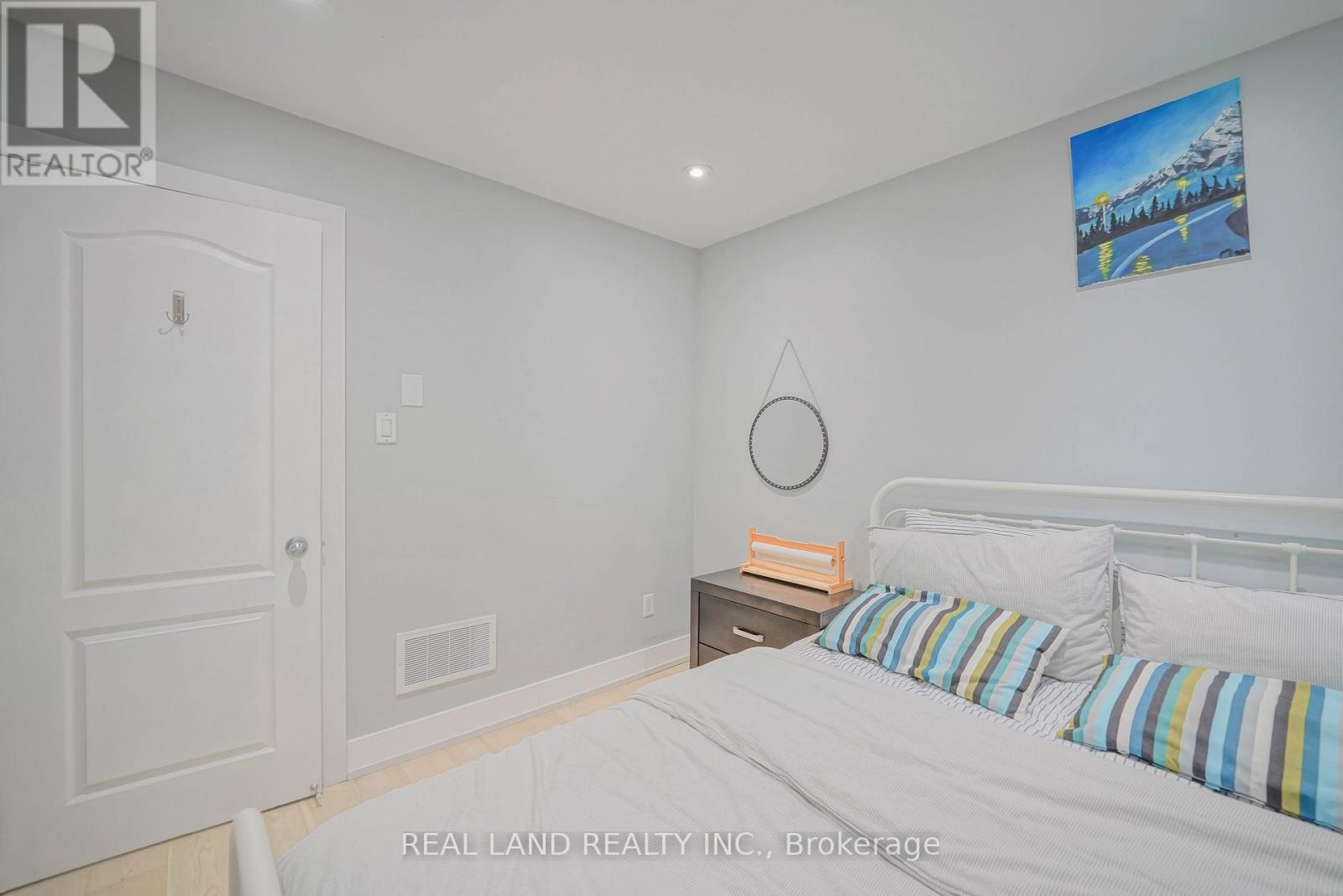 21 Marilyn Crescent, Kawartha Lakes, Ontario  K0L 1T0 - Photo 41 - X12441318