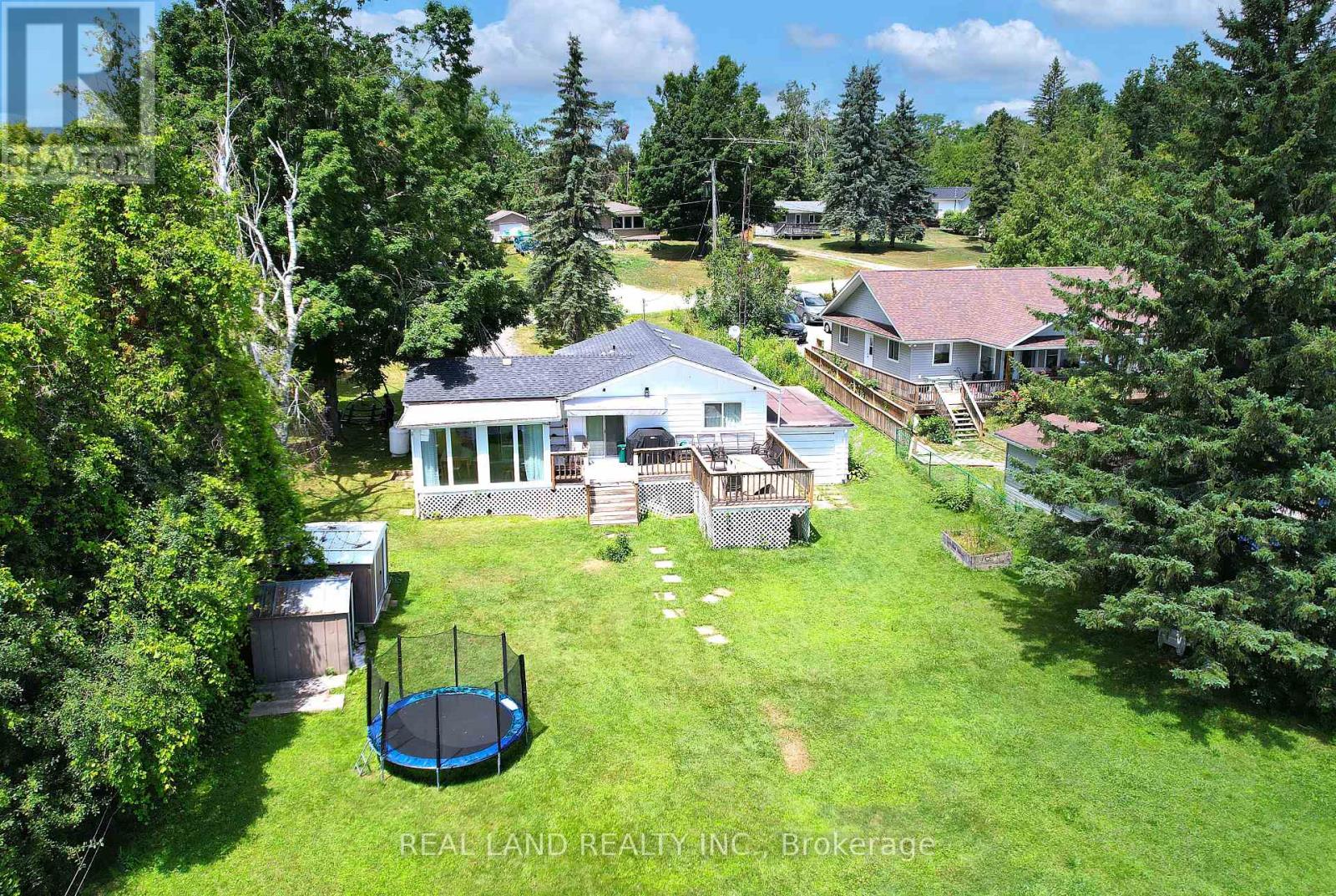 21 Marilyn Crescent, Kawartha Lakes, Ontario  K0L 1T0 - Photo 9 - X12441318