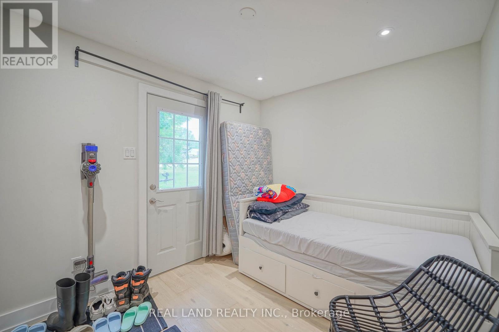 21 Marilyn Crescent, Kawartha Lakes, Ontario  K0L 1T0 - Photo 42 - X12441318