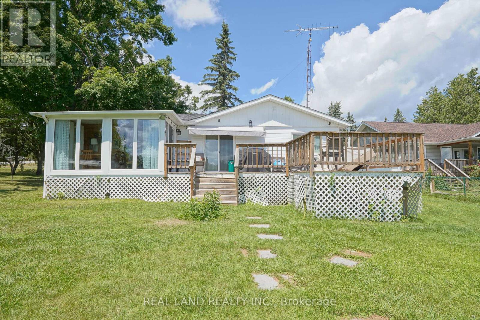 21 Marilyn Crescent, Kawartha Lakes, Ontario  K0L 1T0 - Photo 46 - X12441318