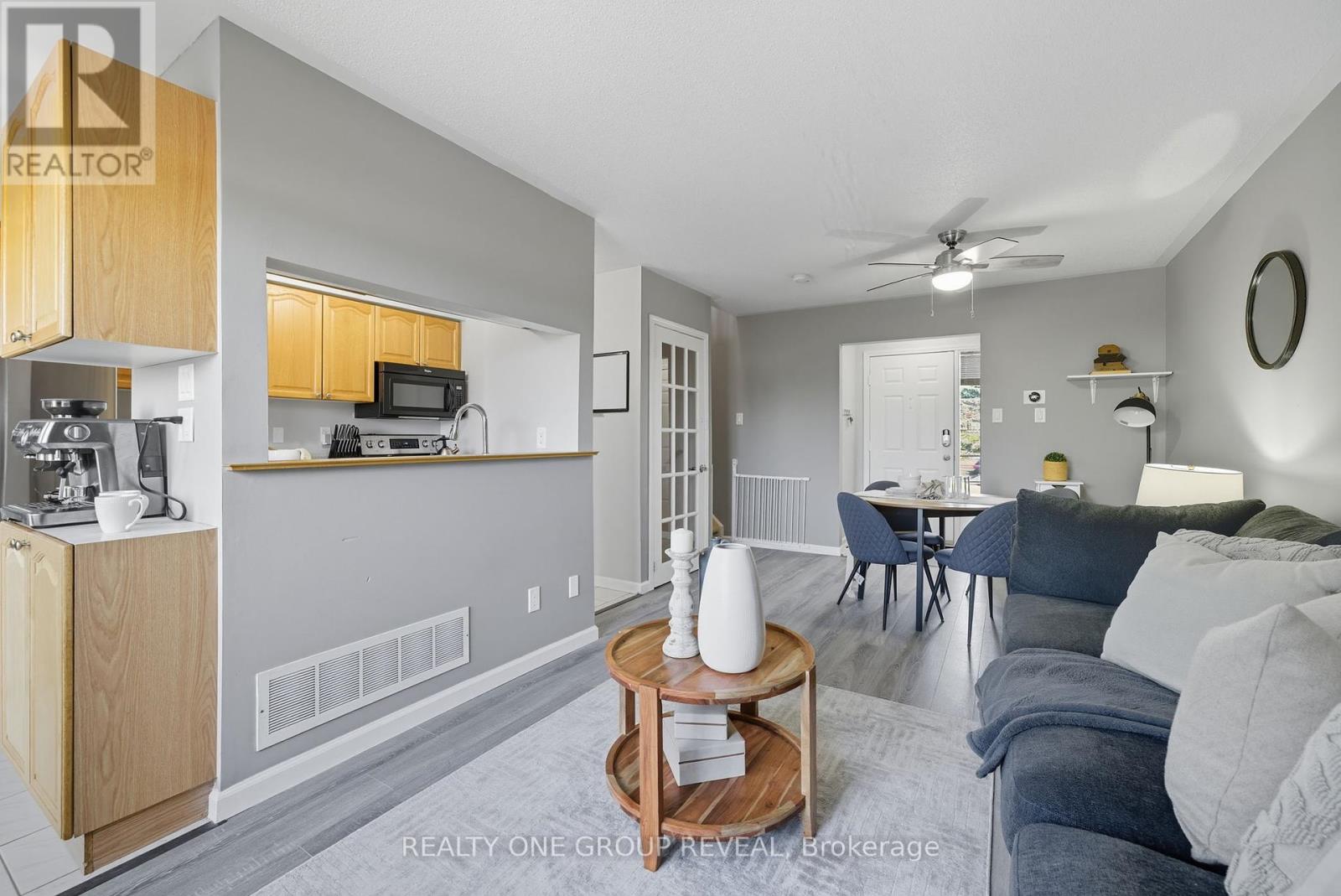37 Mainprize Crescent, East Gwillimbury, Ontario  L0G 1M0 - Photo 12 - N12441900