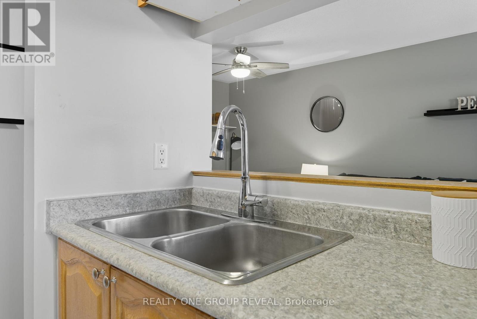 37 Mainprize Crescent, East Gwillimbury, Ontario  L0G 1M0 - Photo 15 - N12441900