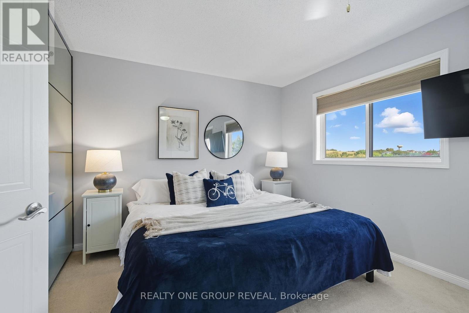 37 Mainprize Crescent, East Gwillimbury, Ontario  L0G 1M0 - Photo 18 - N12441900
