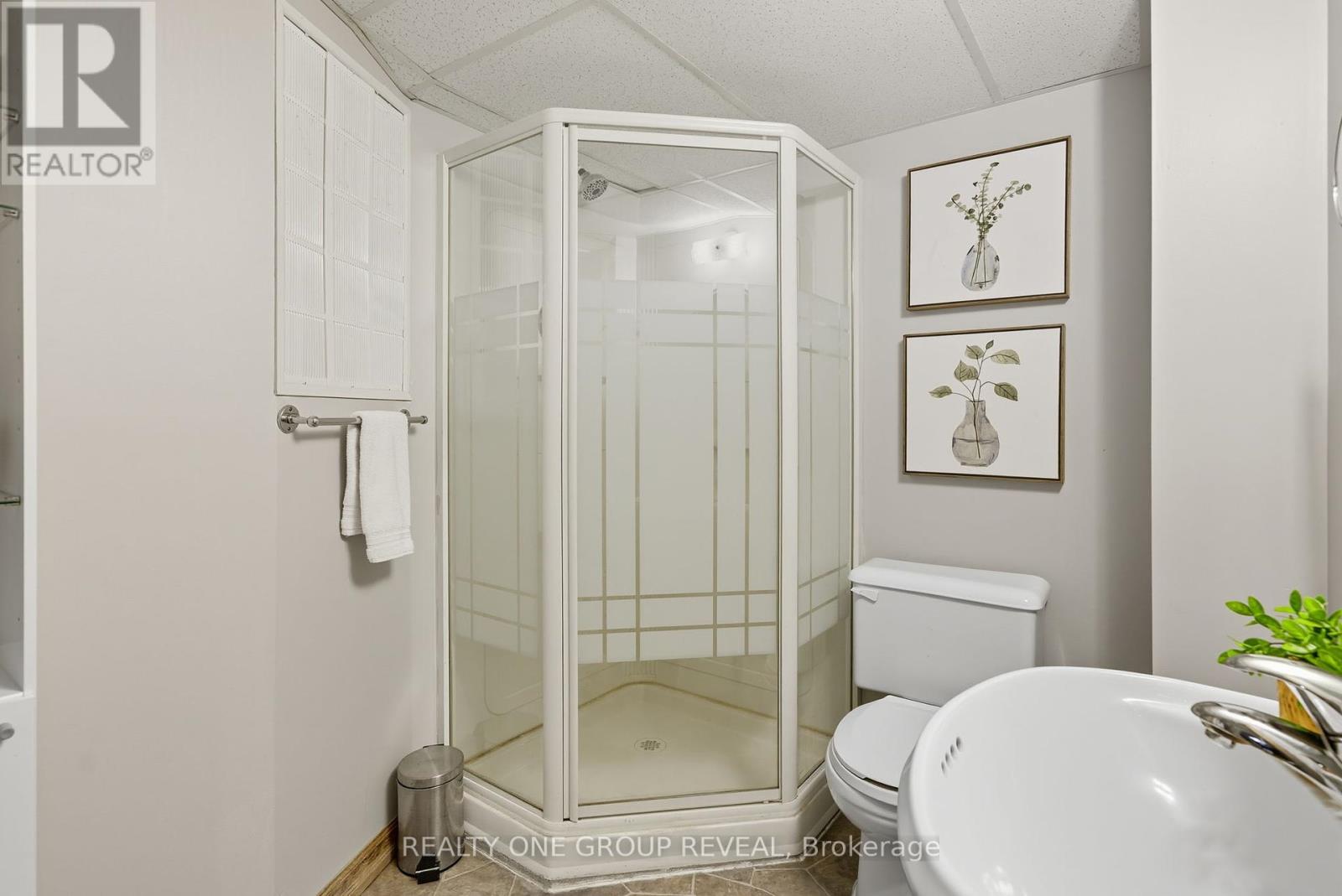 37 Mainprize Crescent, East Gwillimbury, Ontario  L0G 1M0 - Photo 32 - N12441900