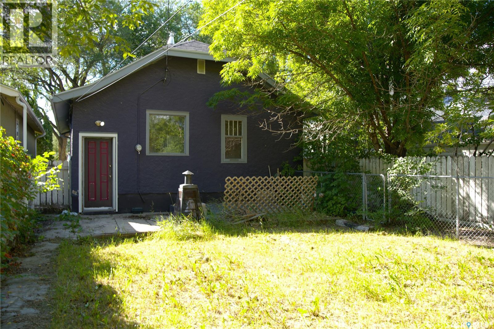 1114 C Avenue N, Saskatoon, Saskatchewan  S7L 1K4 - Photo 46 - SK016630