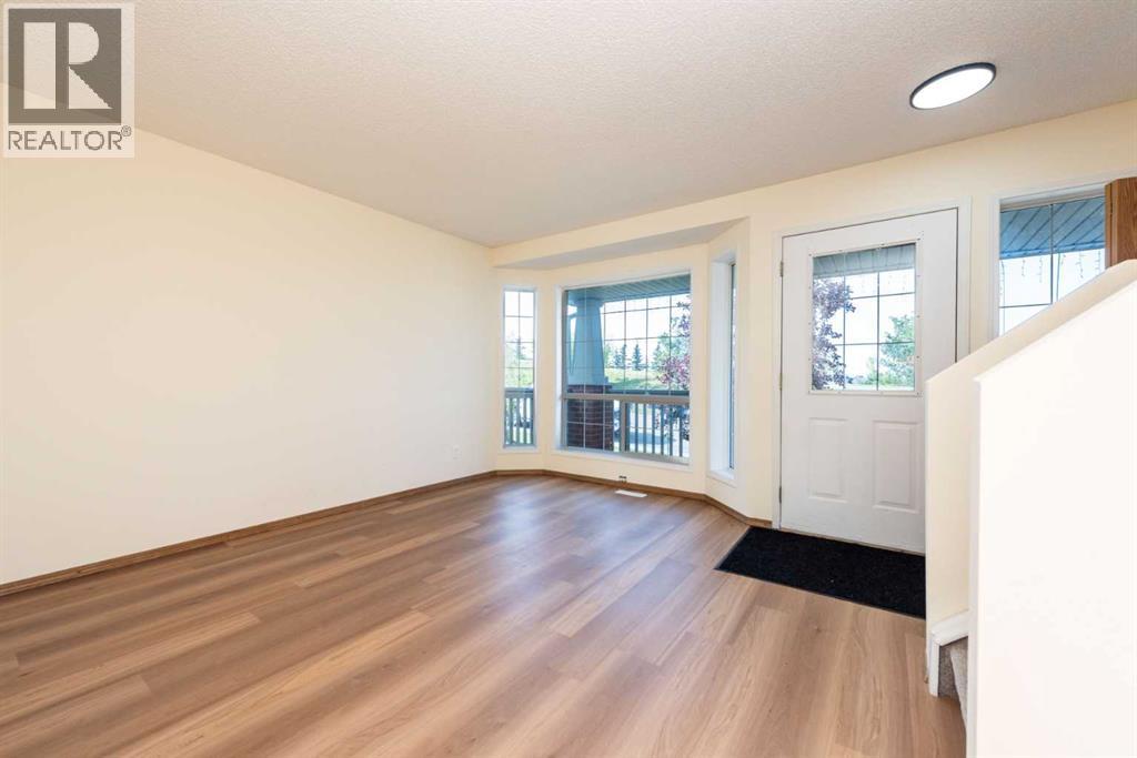 216 Hidden Hills Road Nw, Calgary, Alberta  T3A 5Y1 - Photo 9 - A2256233