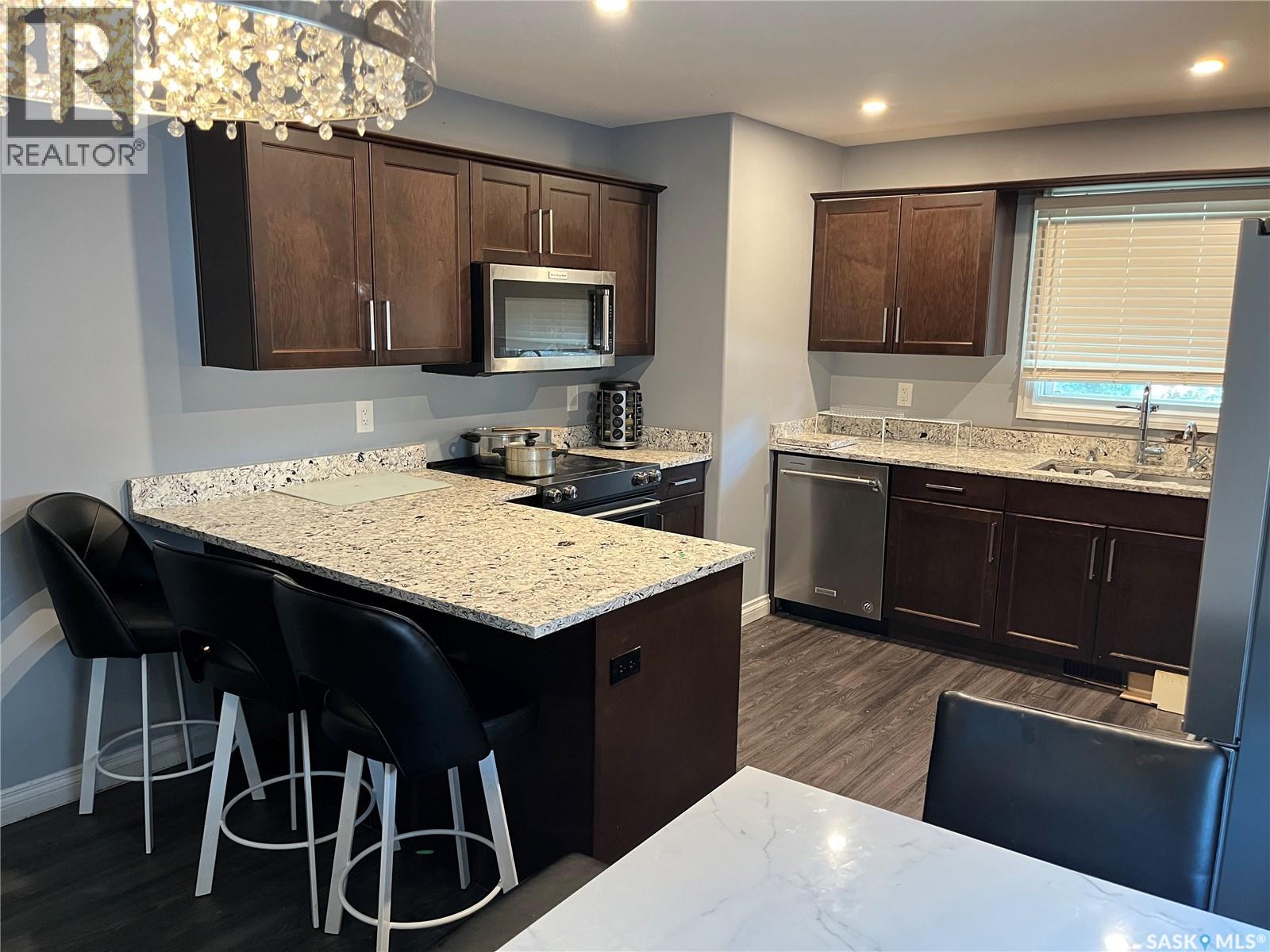 604 Dalgliesh Drive, Regina, Saskatchewan  S4R 6L8 - Photo 10 - SK019890