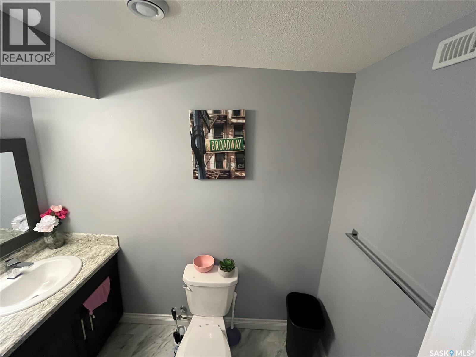 604 Dalgliesh Drive, Regina, Saskatchewan  S4R 6L8 - Photo 16 - SK019890