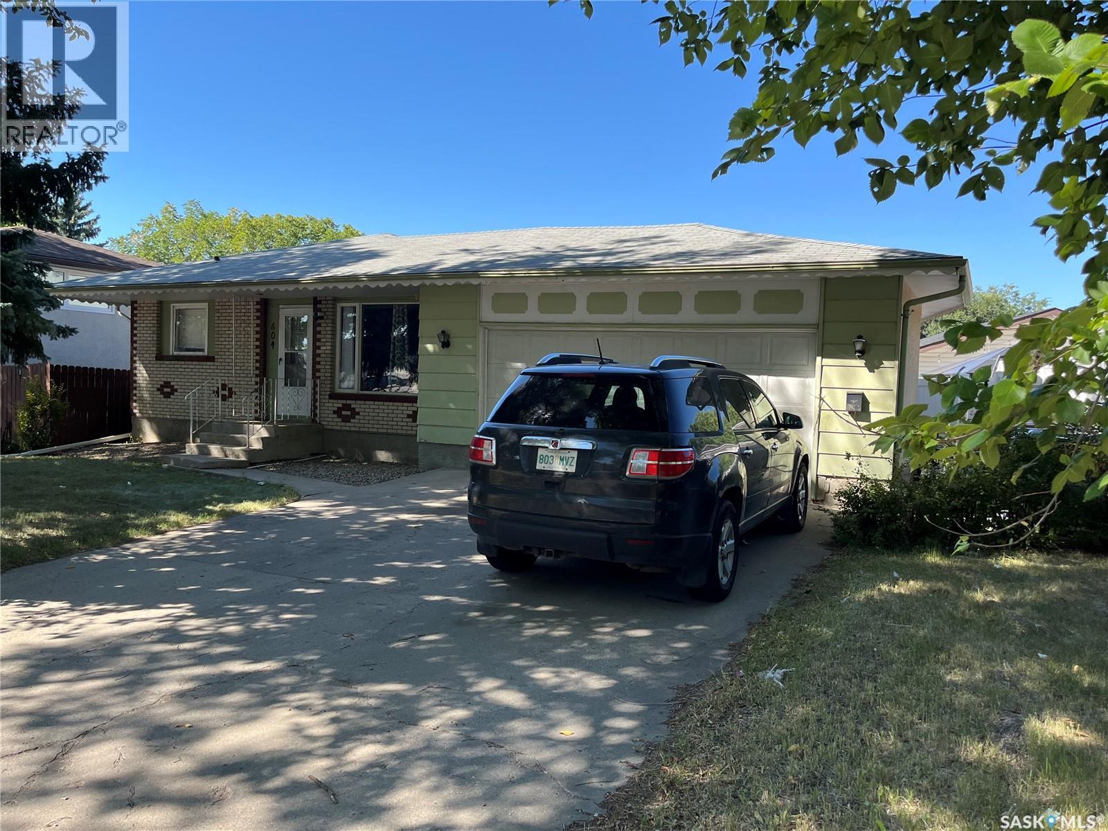 604 Dalgliesh Drive, Regina, Saskatchewan  S4R 6L8 - Photo 33 - SK019890