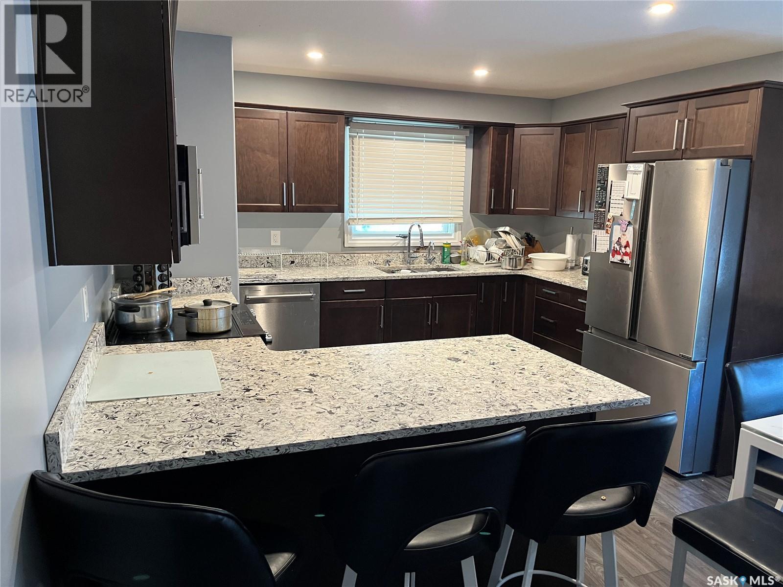 604 Dalgliesh Drive, Regina, Saskatchewan  S4R 6L8 - Photo 8 - SK019890