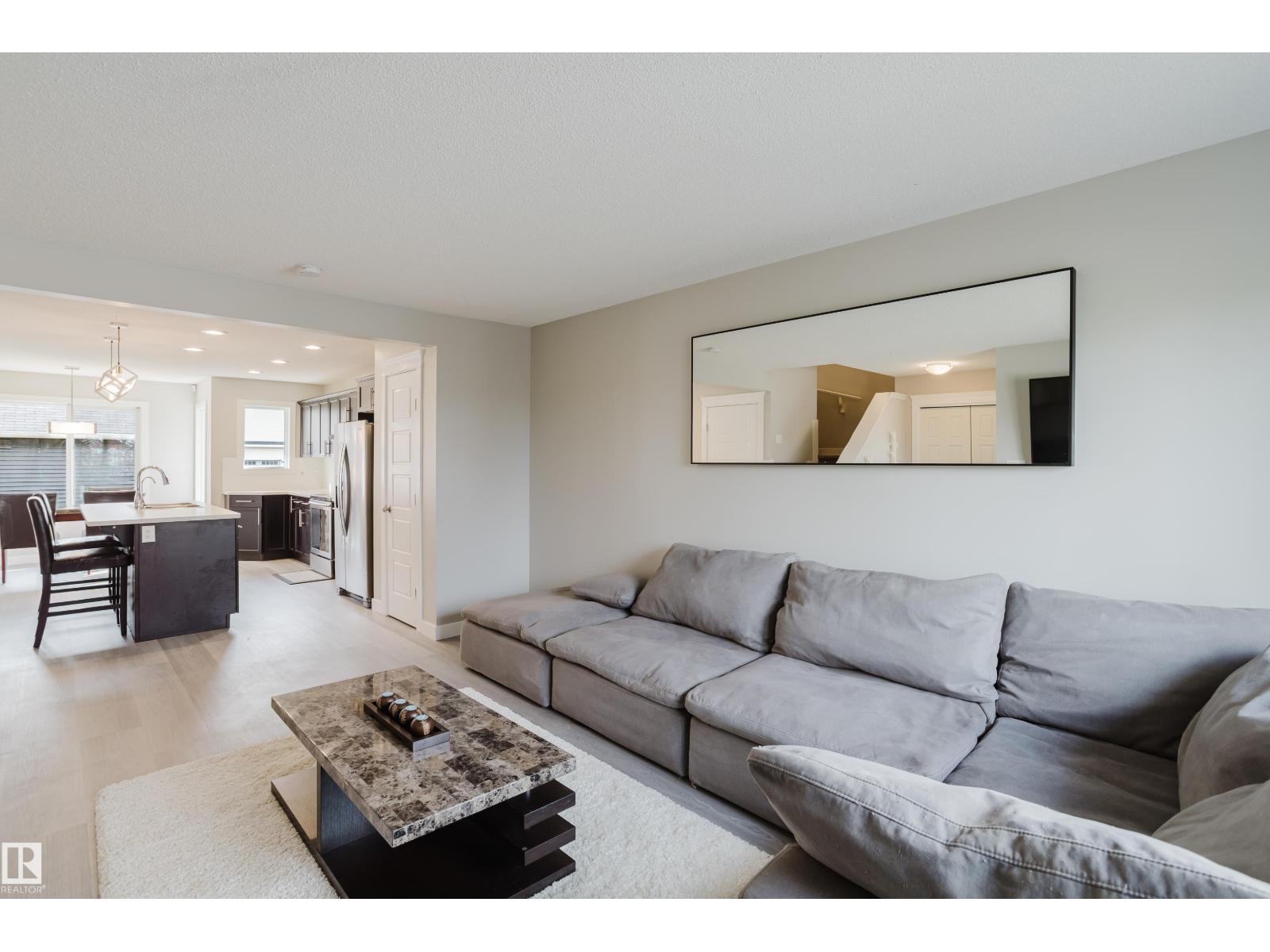 287 Desrochers Bv Sw, Edmonton, Alberta  T6W 3H9 - Photo 4 - E4460575