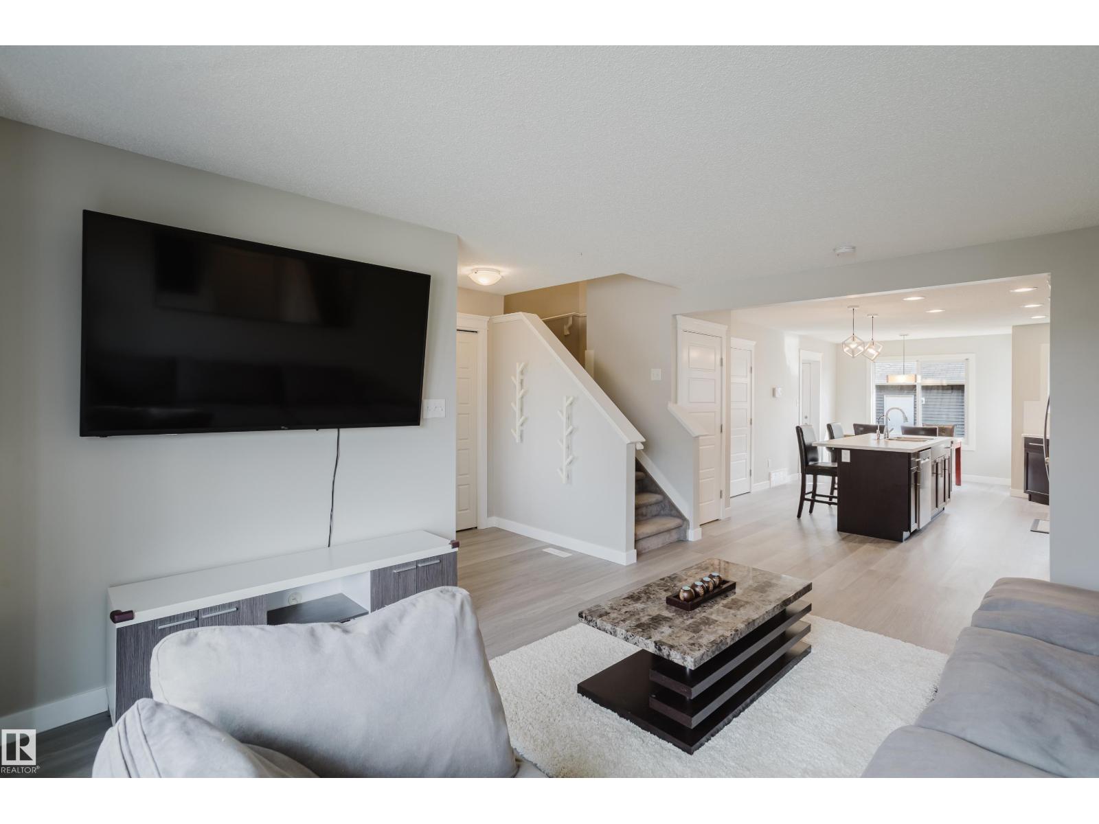 287 Desrochers Bv Sw, Edmonton, Alberta  T6W 3H9 - Photo 5 - E4460575
