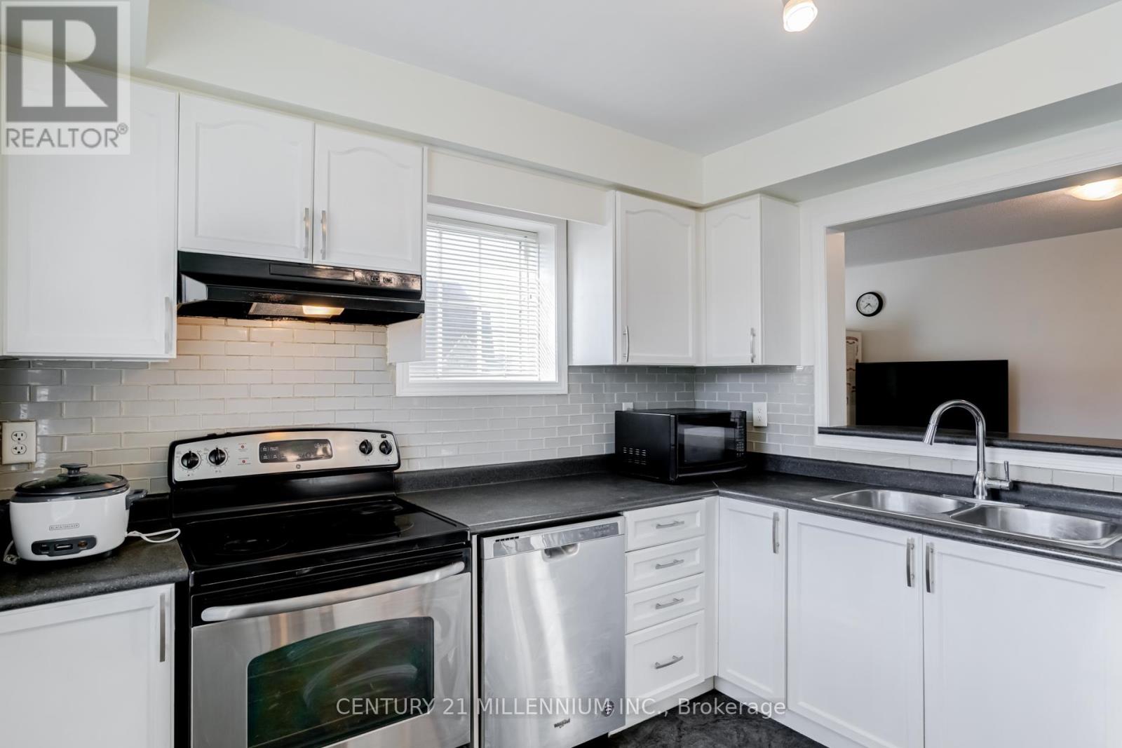 1160 Barnard Drive, Milton, Ontario  L9T 6R5 - Photo 21 - W12441917