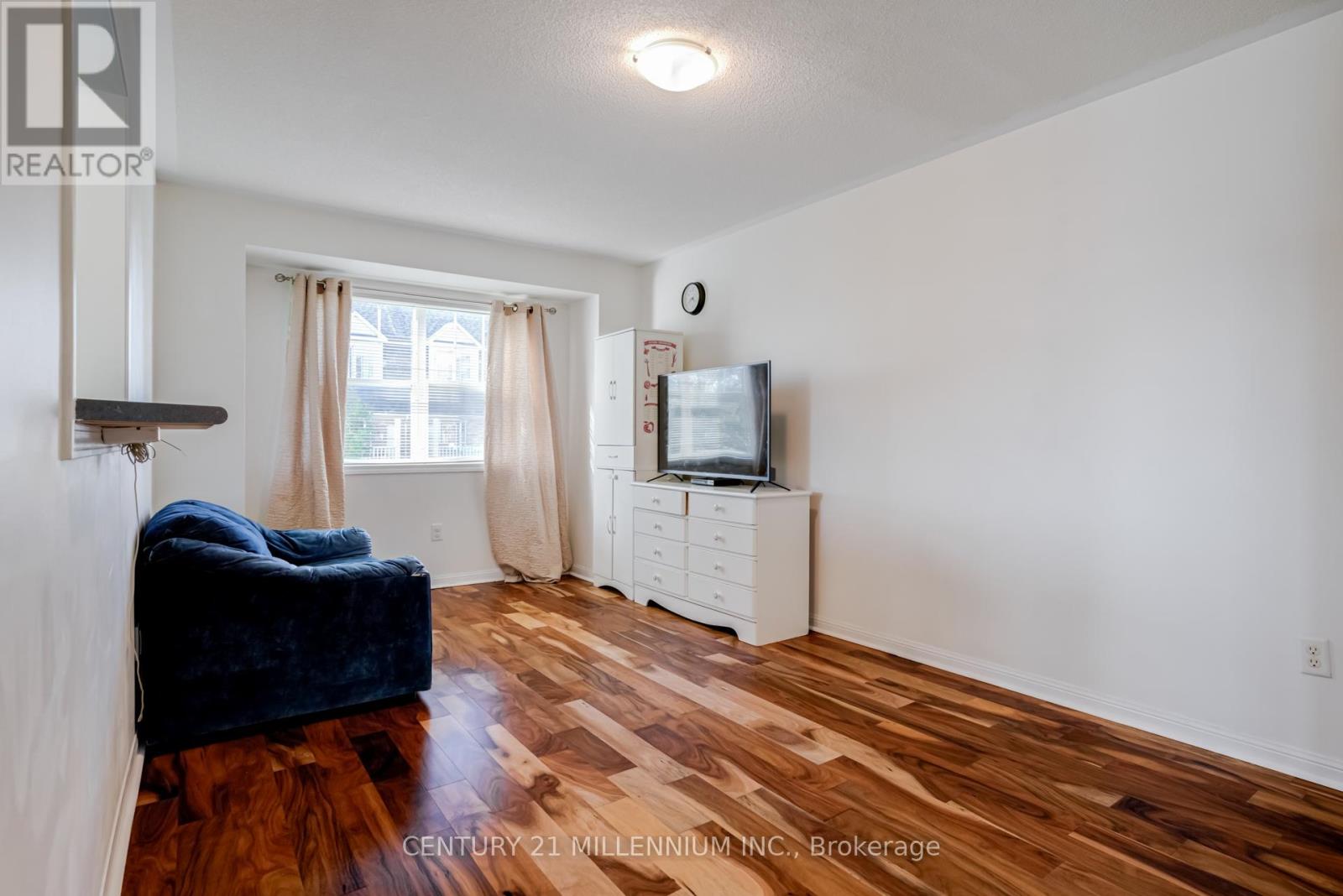 1160 Barnard Drive, Milton, Ontario  L9T 6R5 - Photo 23 - W12441917