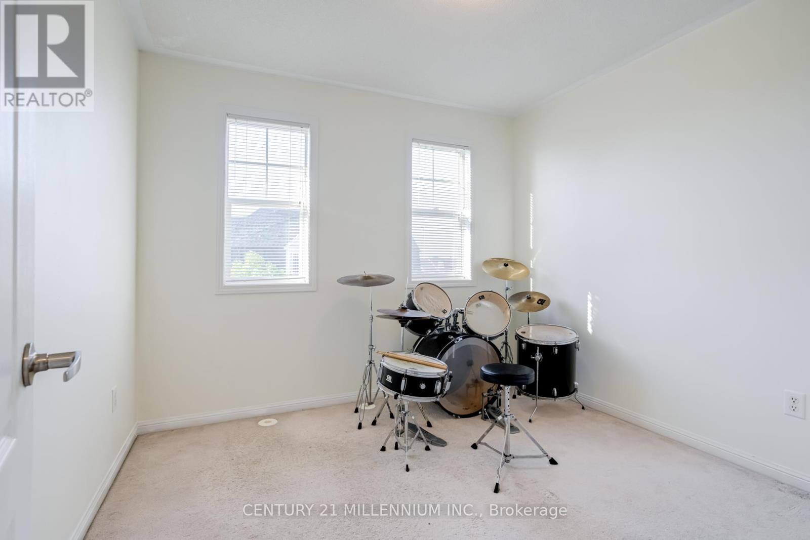 1160 Barnard Drive, Milton, Ontario  L9T 6R5 - Photo 42 - W12441917