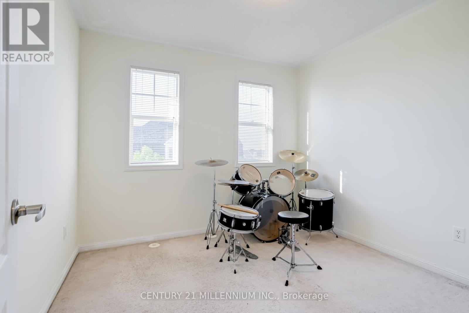 1160 Barnard Drive, Milton, Ontario  L9T 6R5 - Photo 43 - W12441917