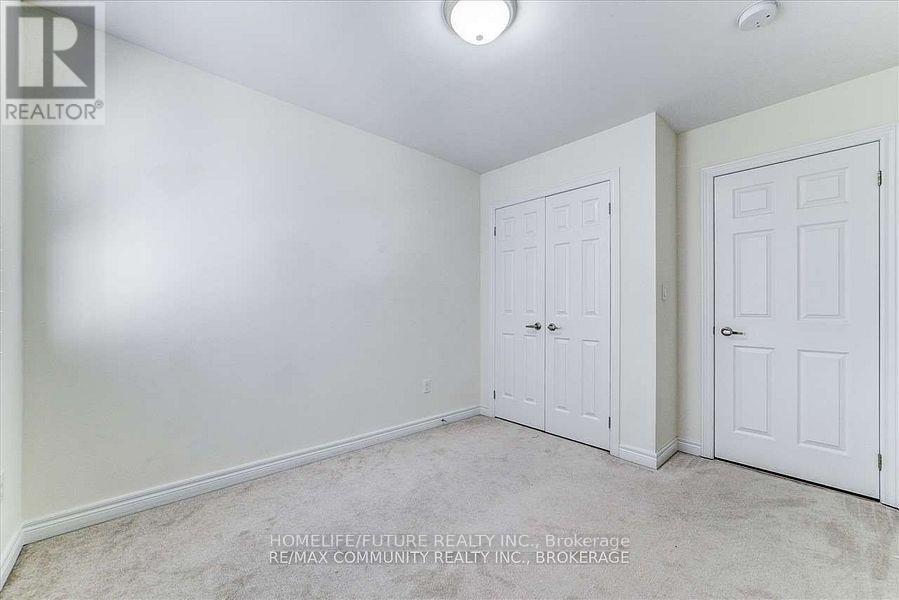 84 Wimbledon Court, Whitby, Ontario  L1P 0A6 - Photo 19 - E12441877